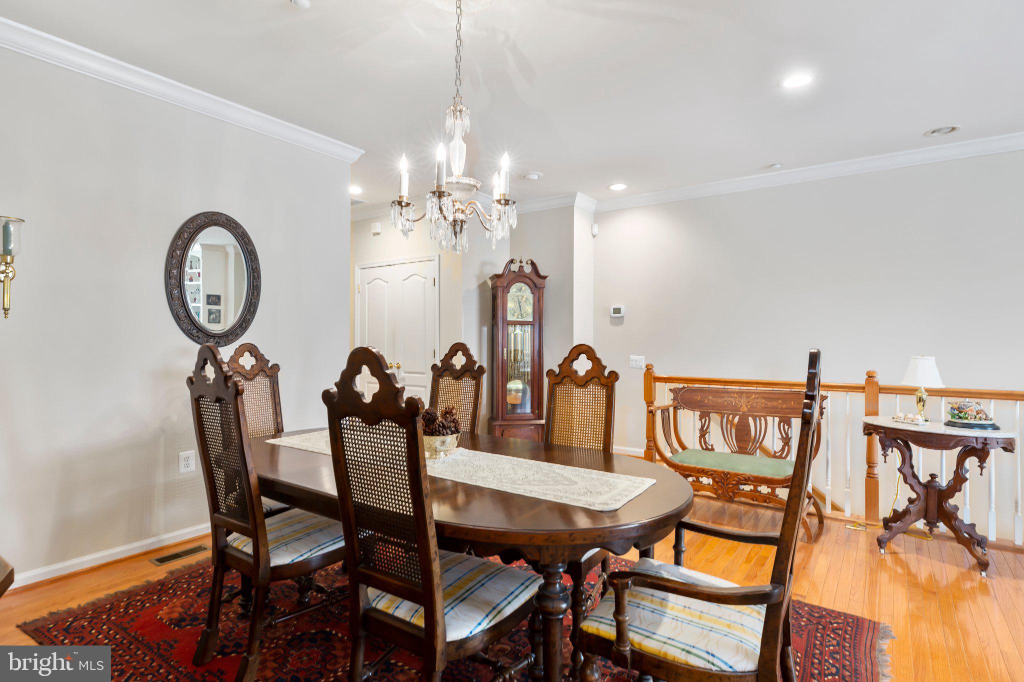7 Carson Dr