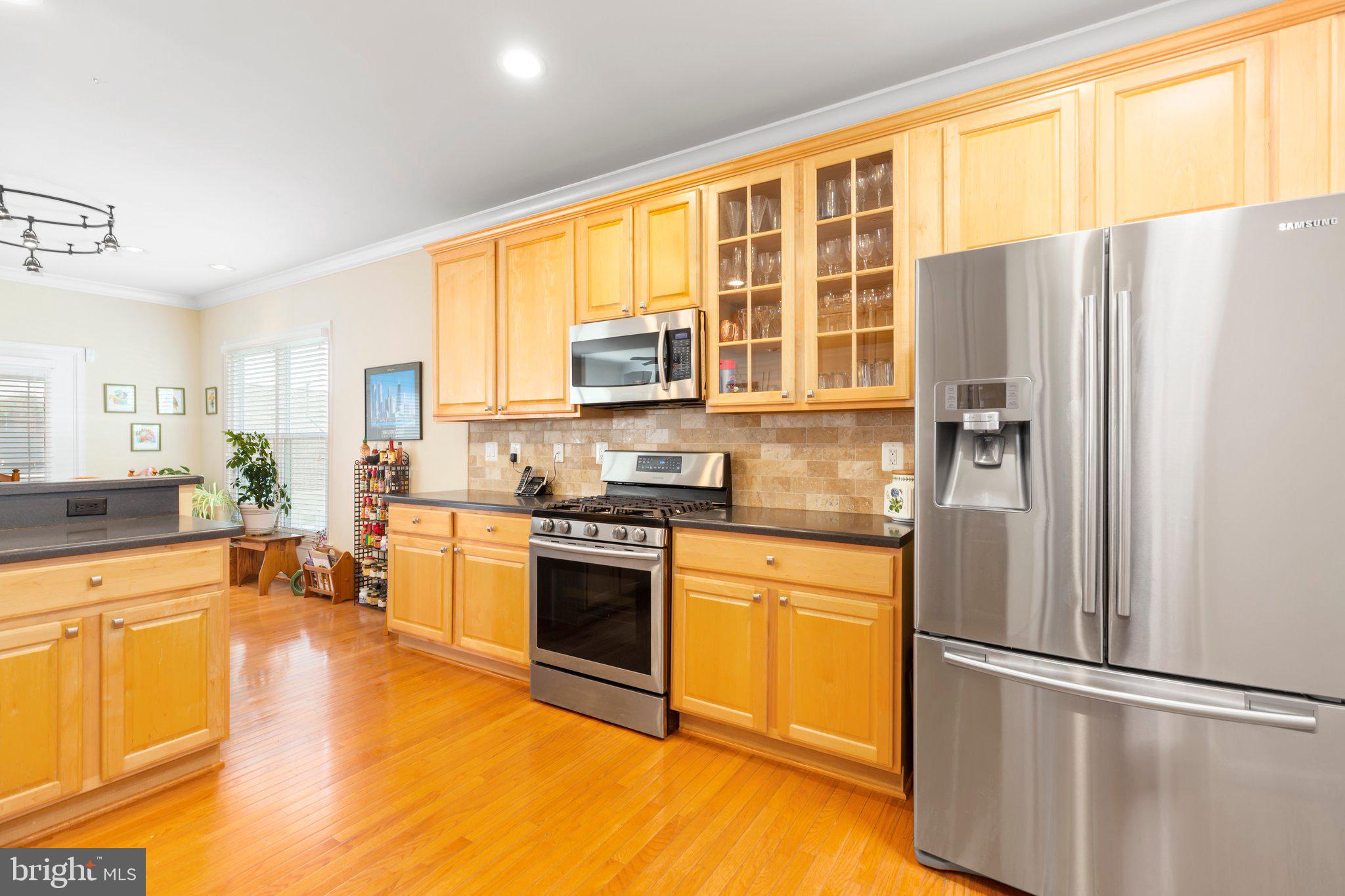 7 Carson Dr