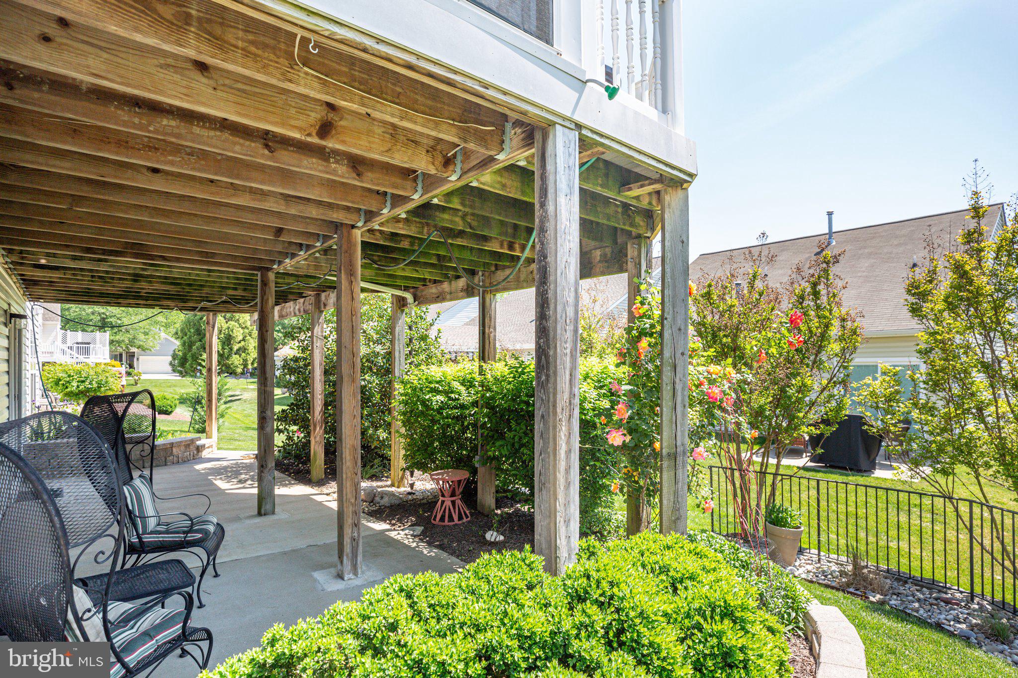 7 Carson Dr