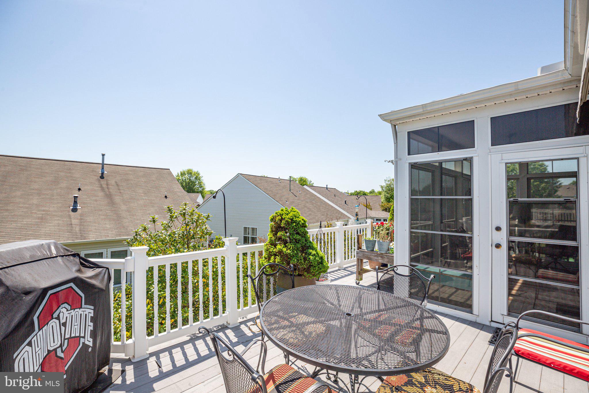 7 Carson Dr