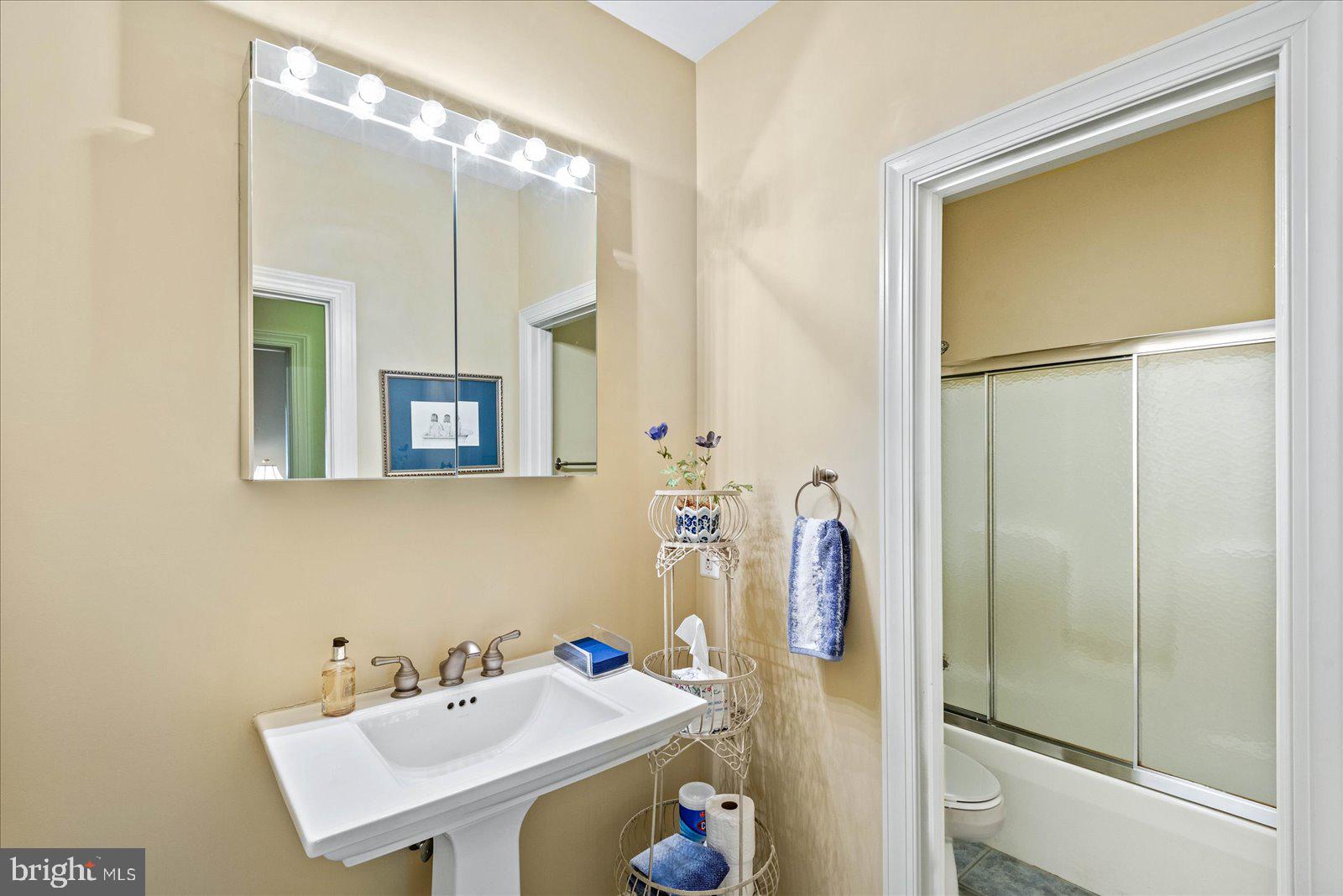 5 Rippling Water Ct