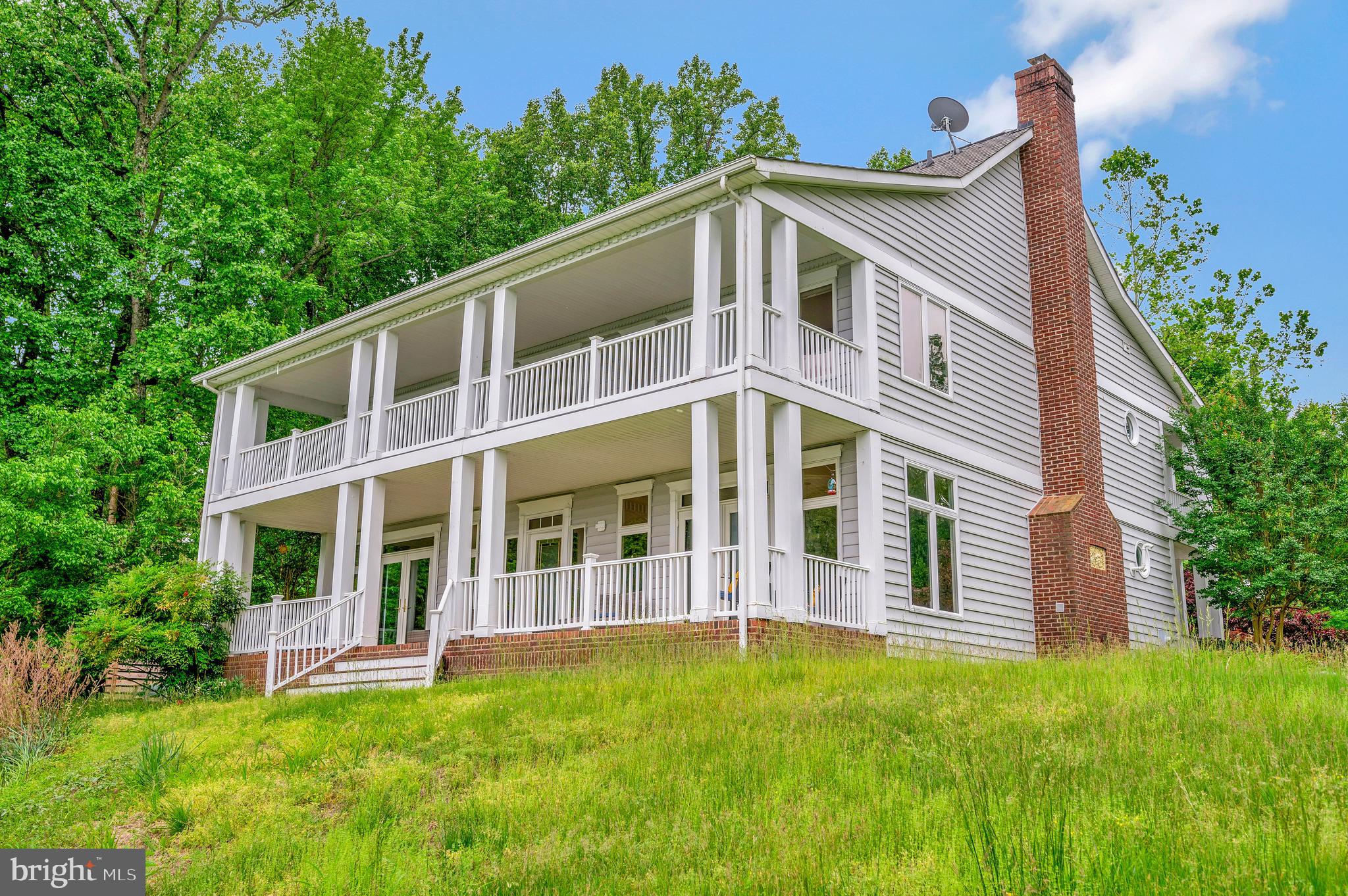 36 Pocahontas Ln