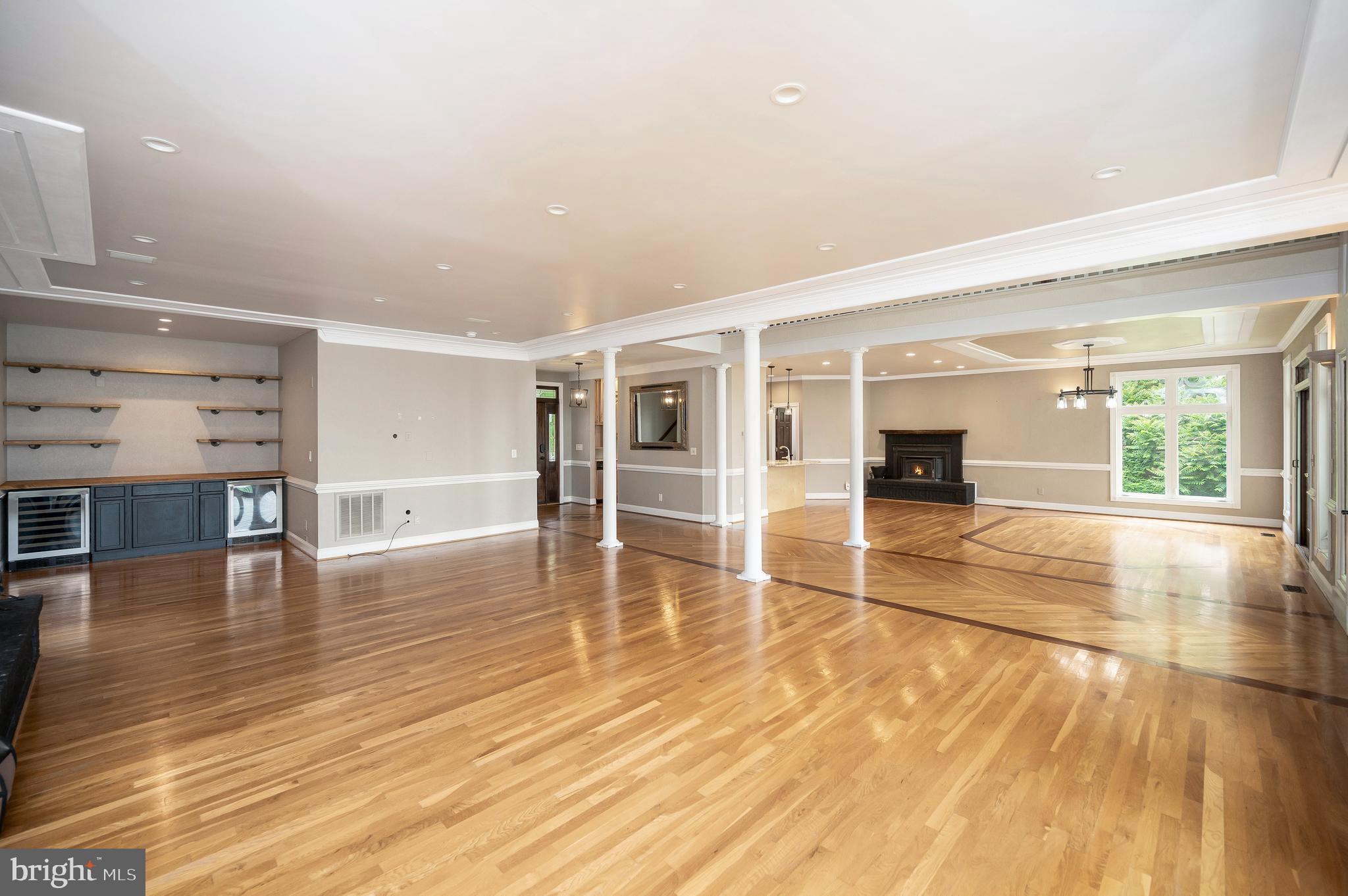 36 Pocahontas Ln
