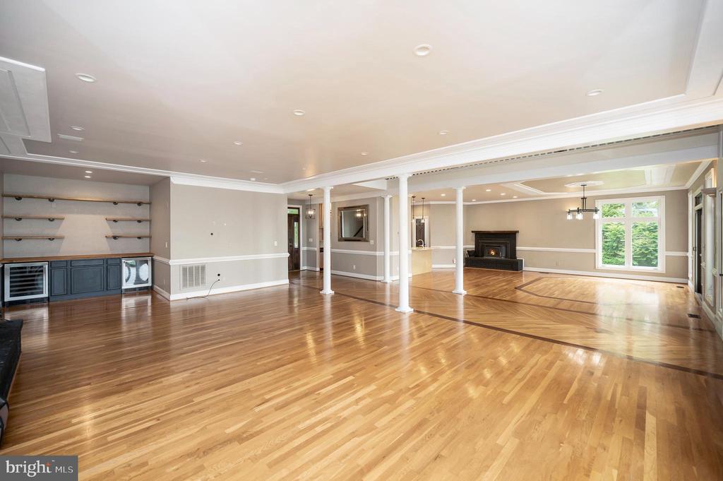 36 Pocahontas Ln