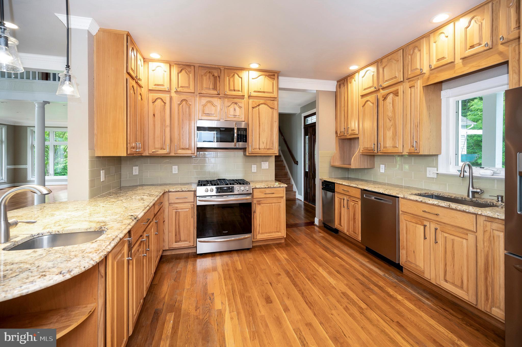 36 Pocahontas Ln
