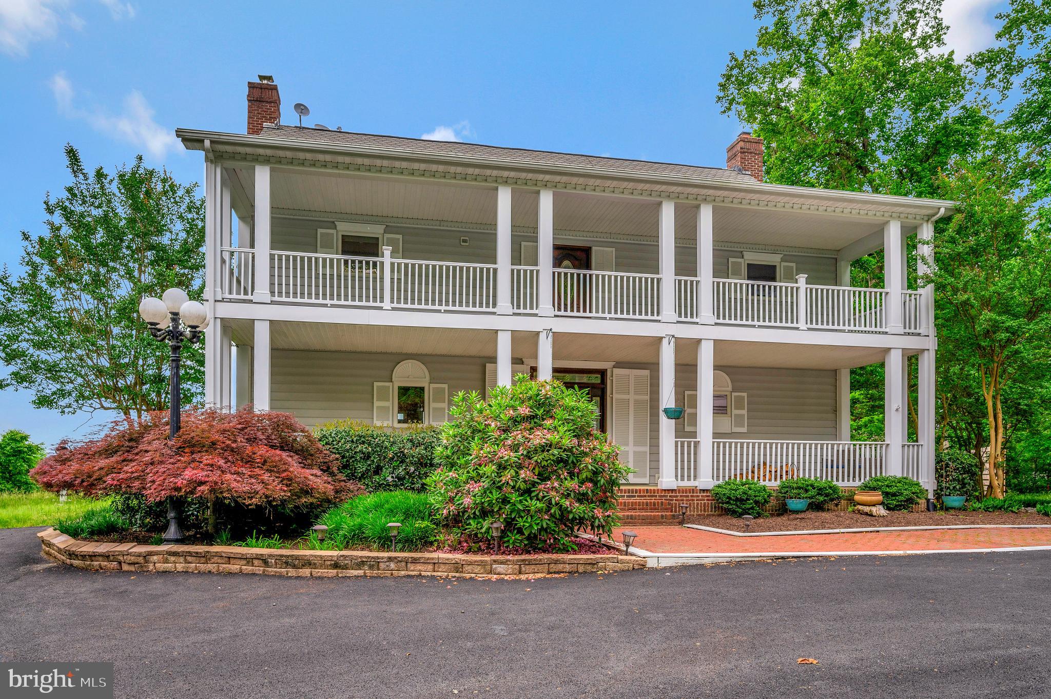 36 Pocahontas Ln