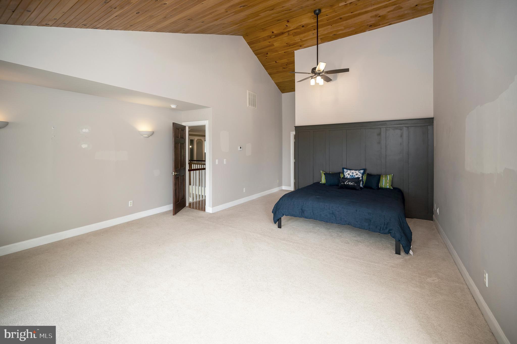 36 Pocahontas Ln