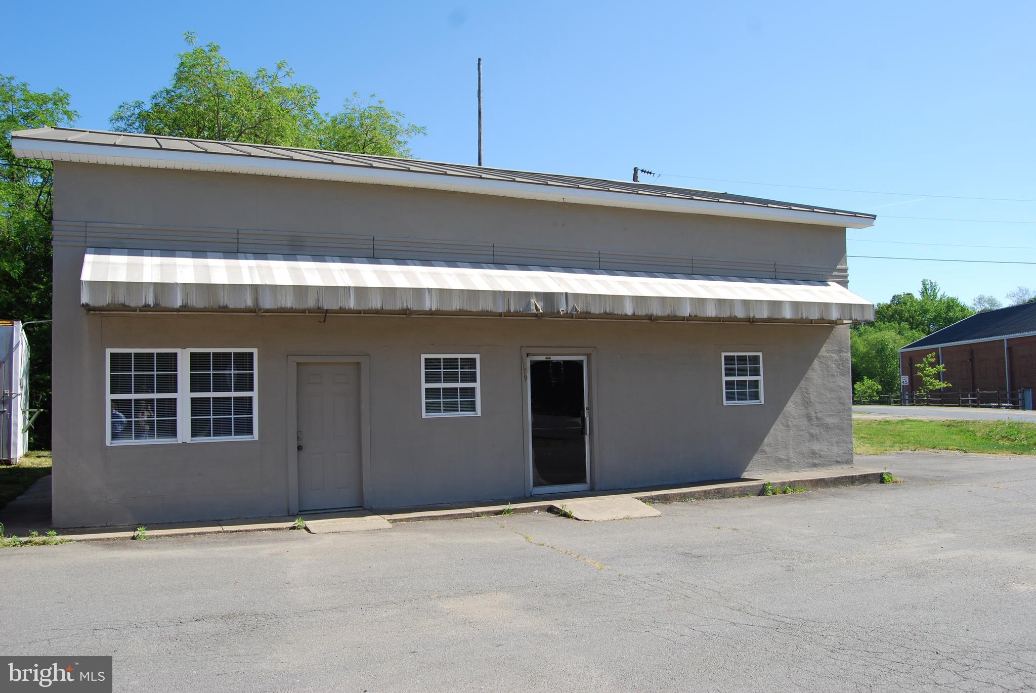 1179 White Oak Rd