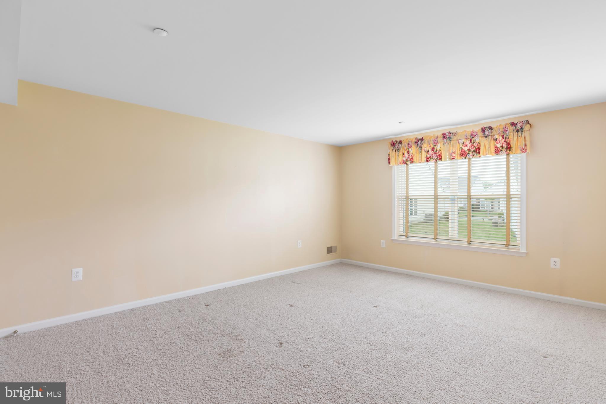 9 Carson Dr