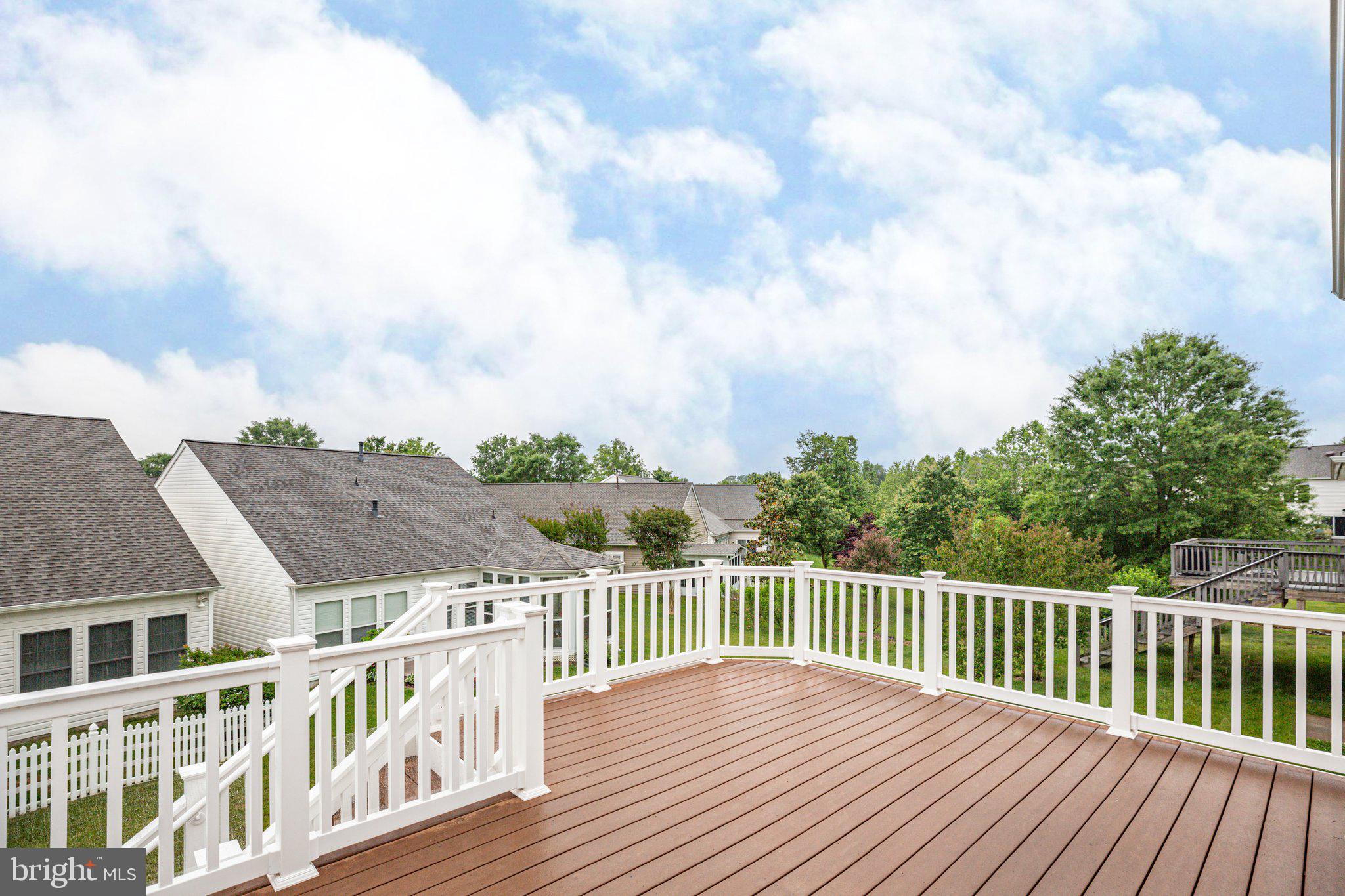 9 Carson Dr