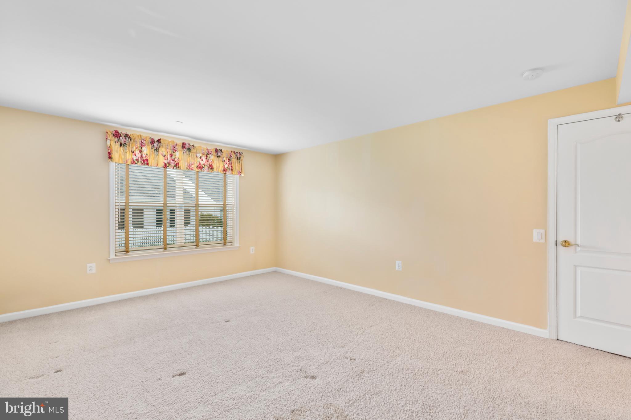 9 Carson Dr