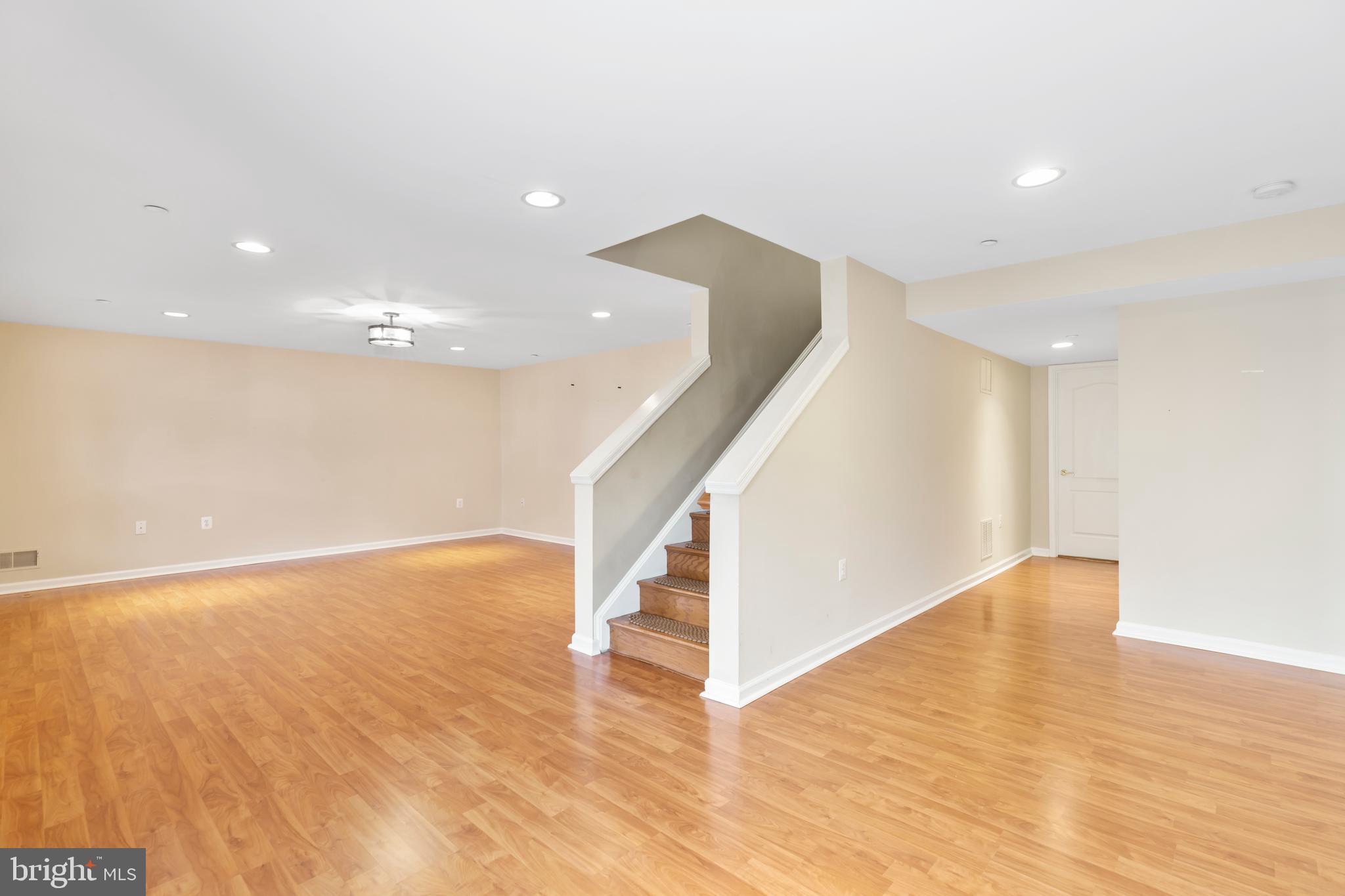 9 Carson Dr