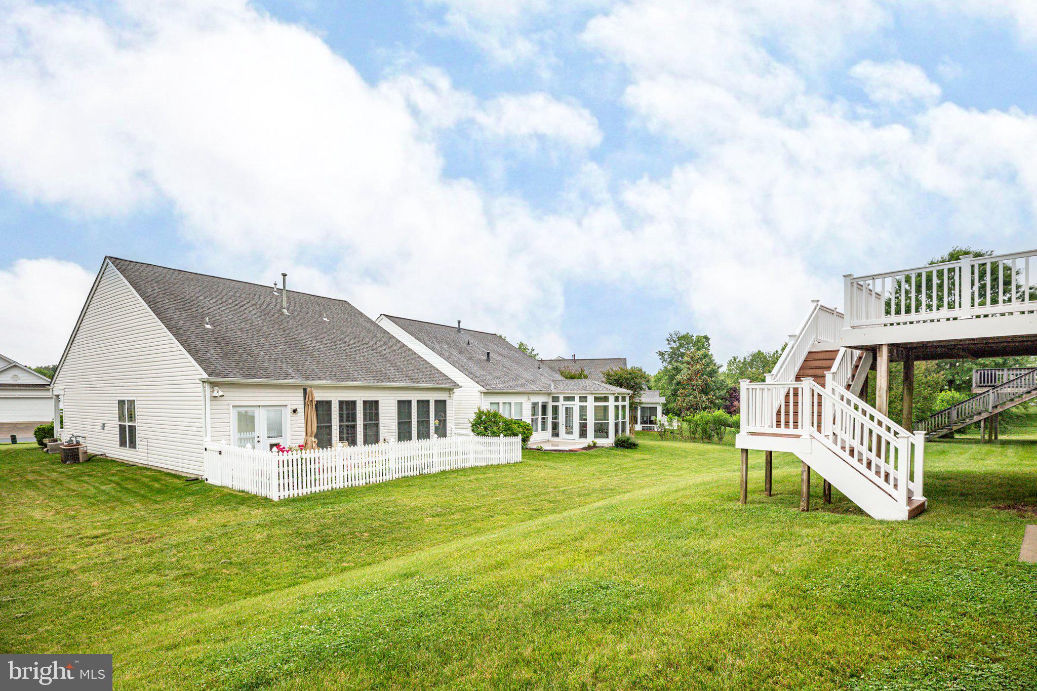 9 Carson Dr