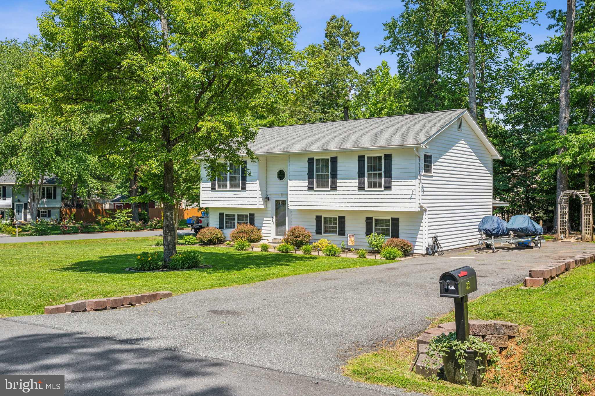32 Bertram Blvd