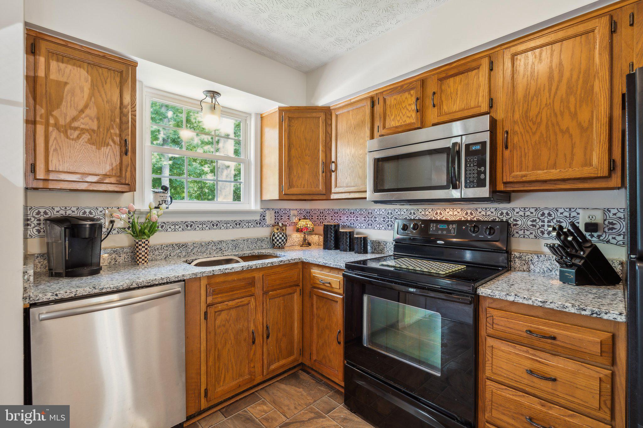 32 Bertram Blvd
