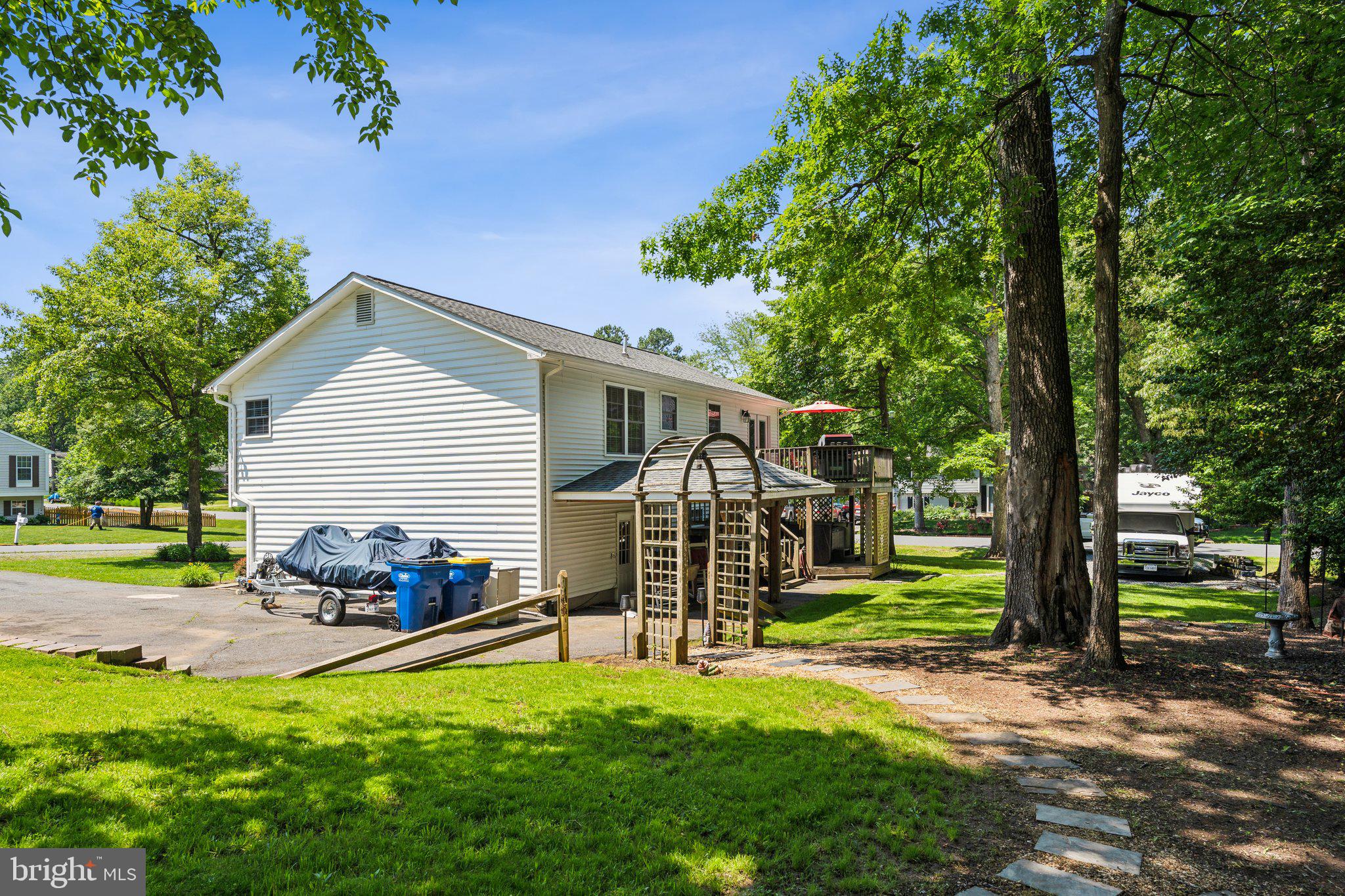 32 Bertram Blvd