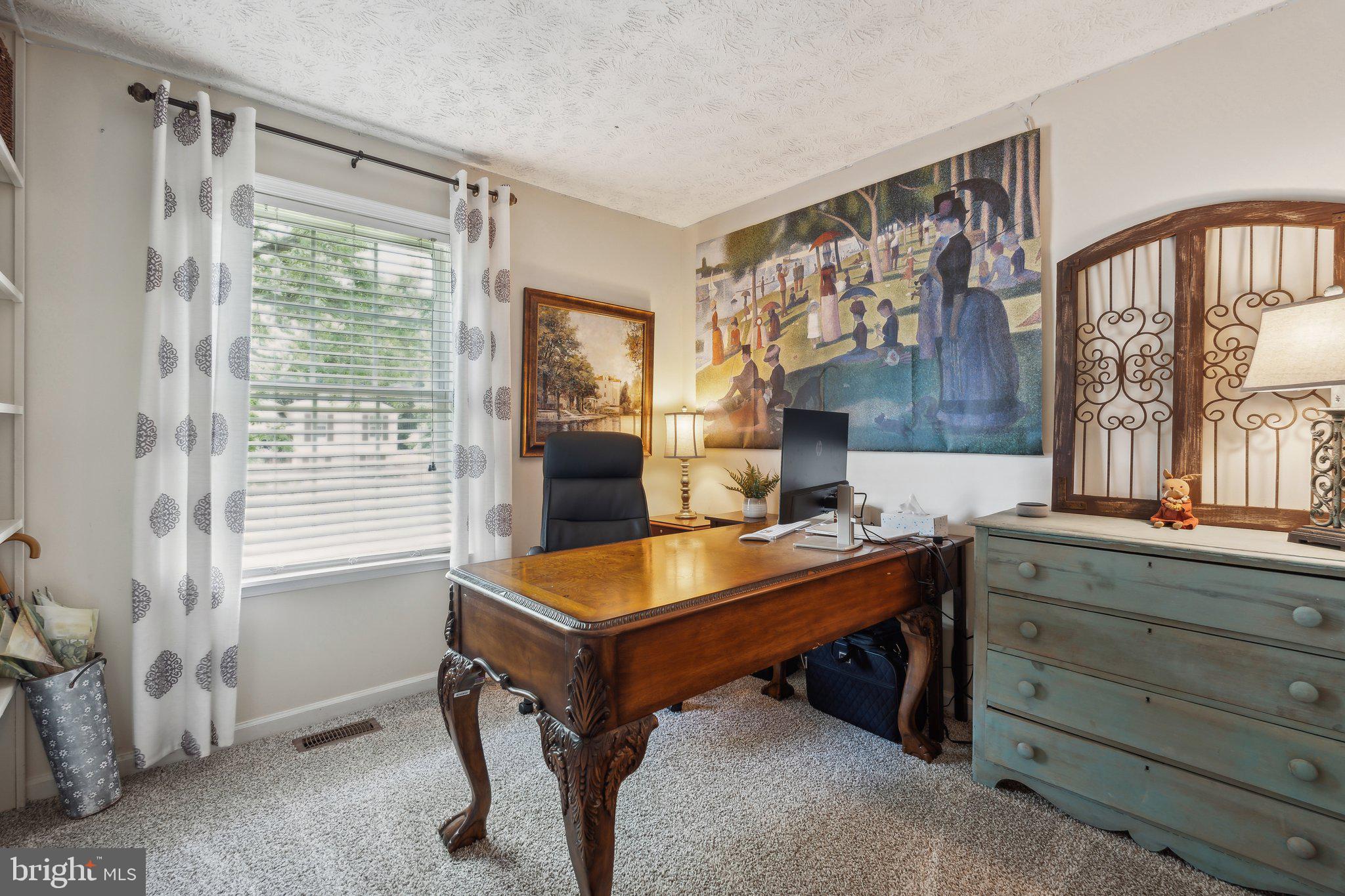 32 Bertram Blvd