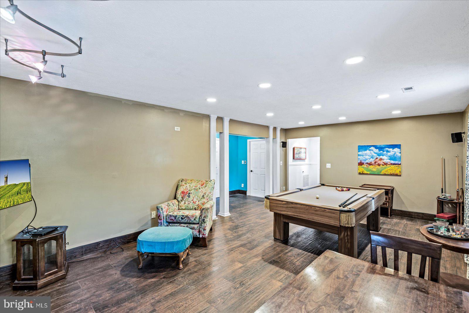 126 Jib Dr