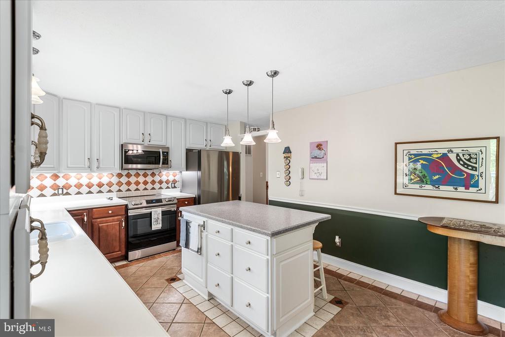 126 Jib Dr