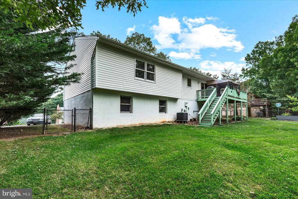 126 Jib Dr