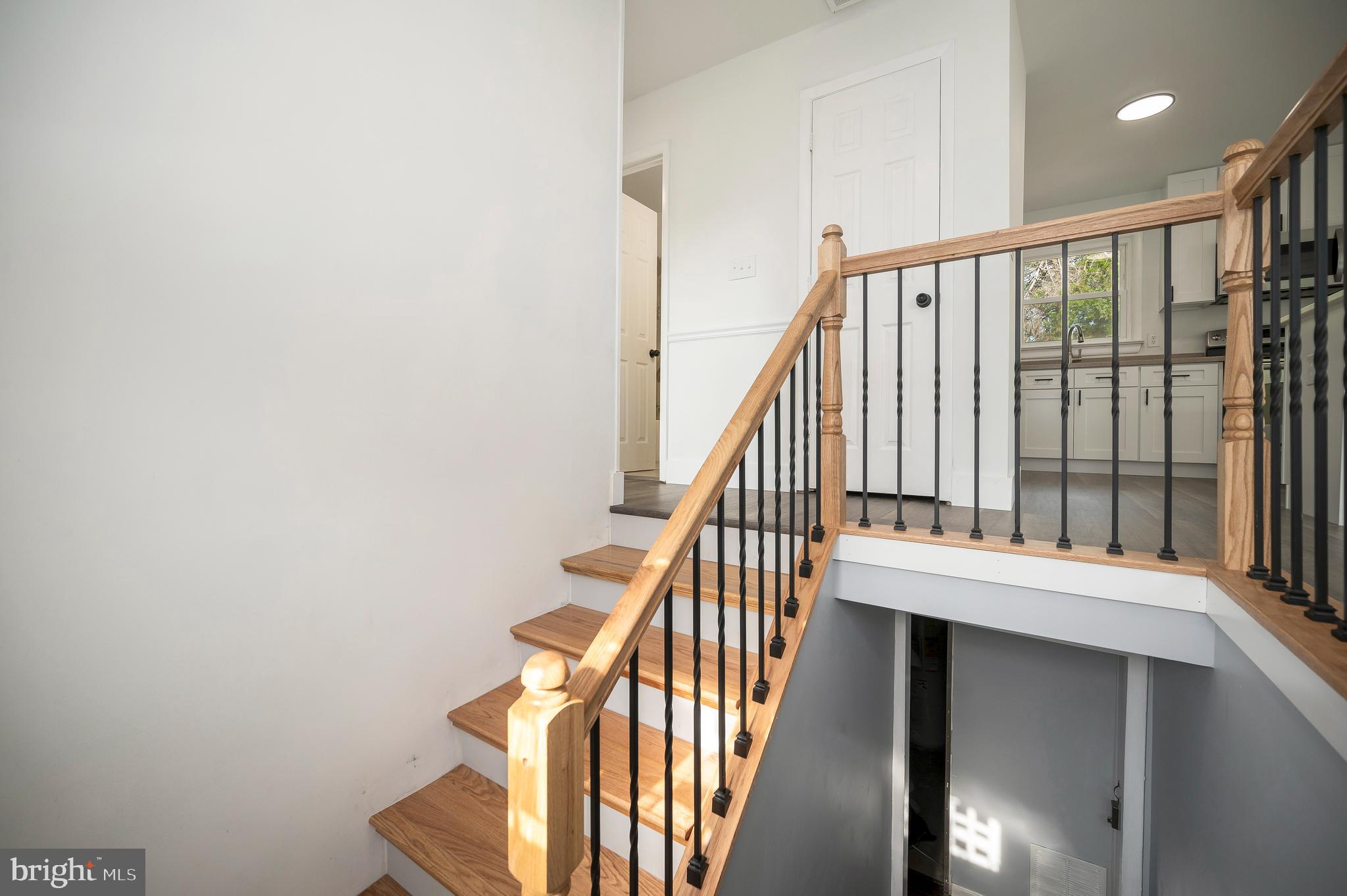 108 Meadow Ln