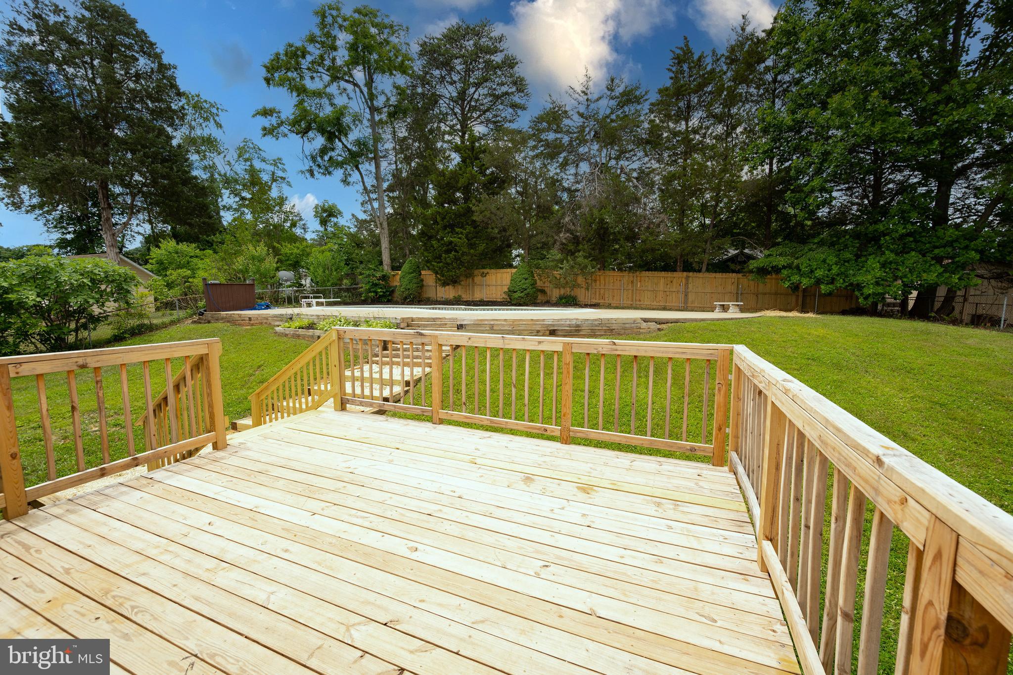 108 Meadow Ln