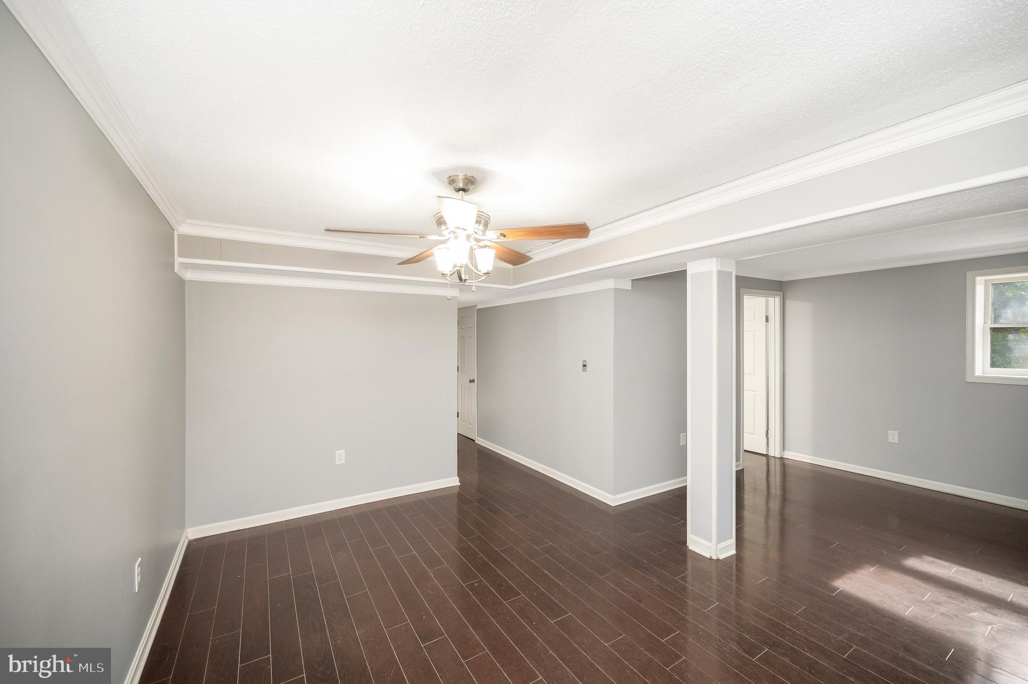 108 Meadow Ln