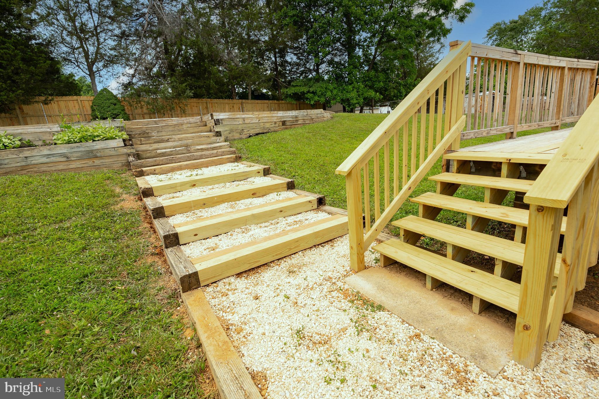 108 Meadow Ln