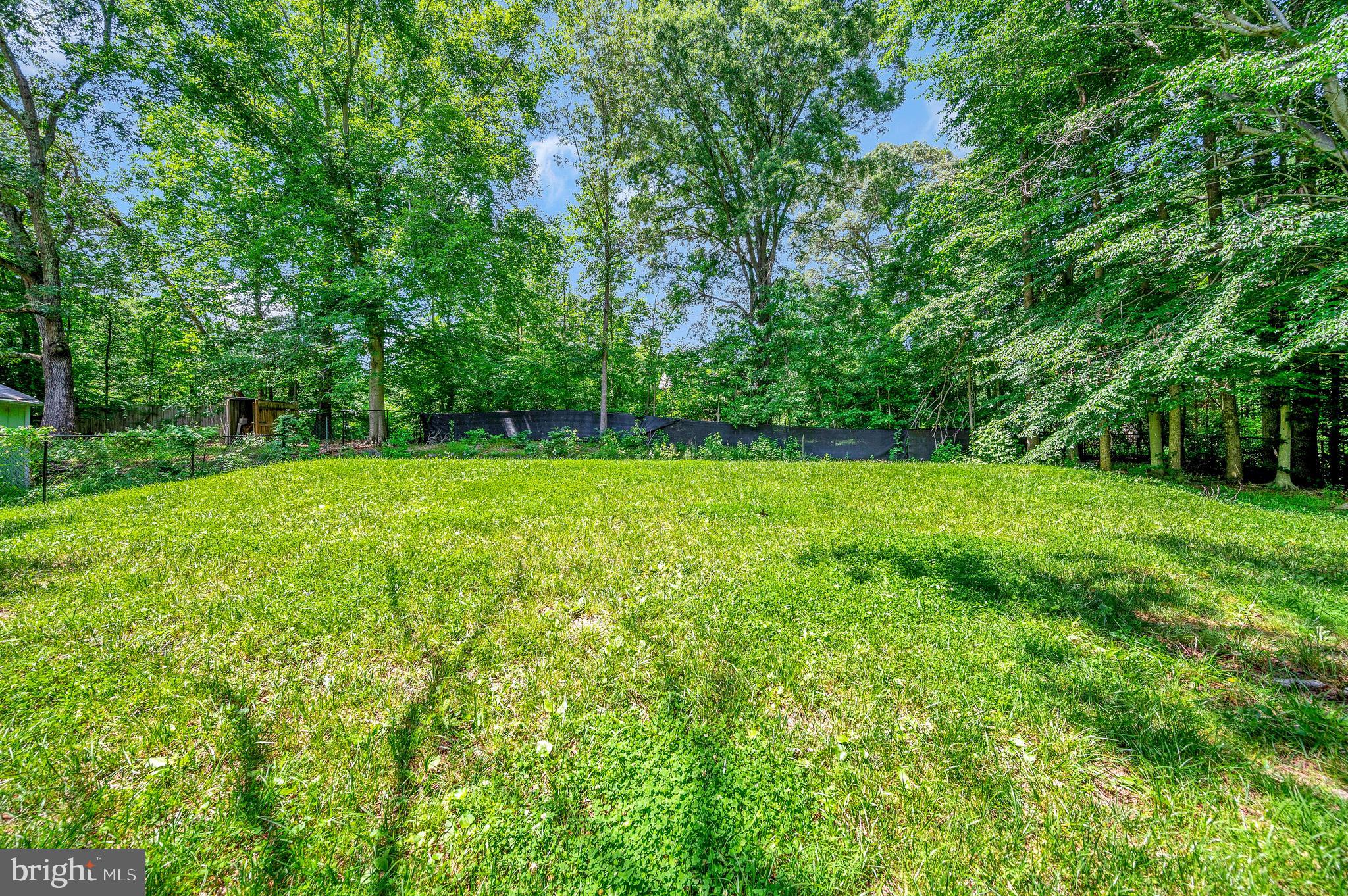 26 Breezy Hill Dr