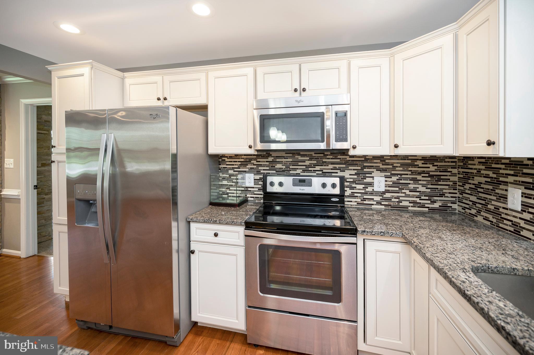 26 Breezy Hill Dr