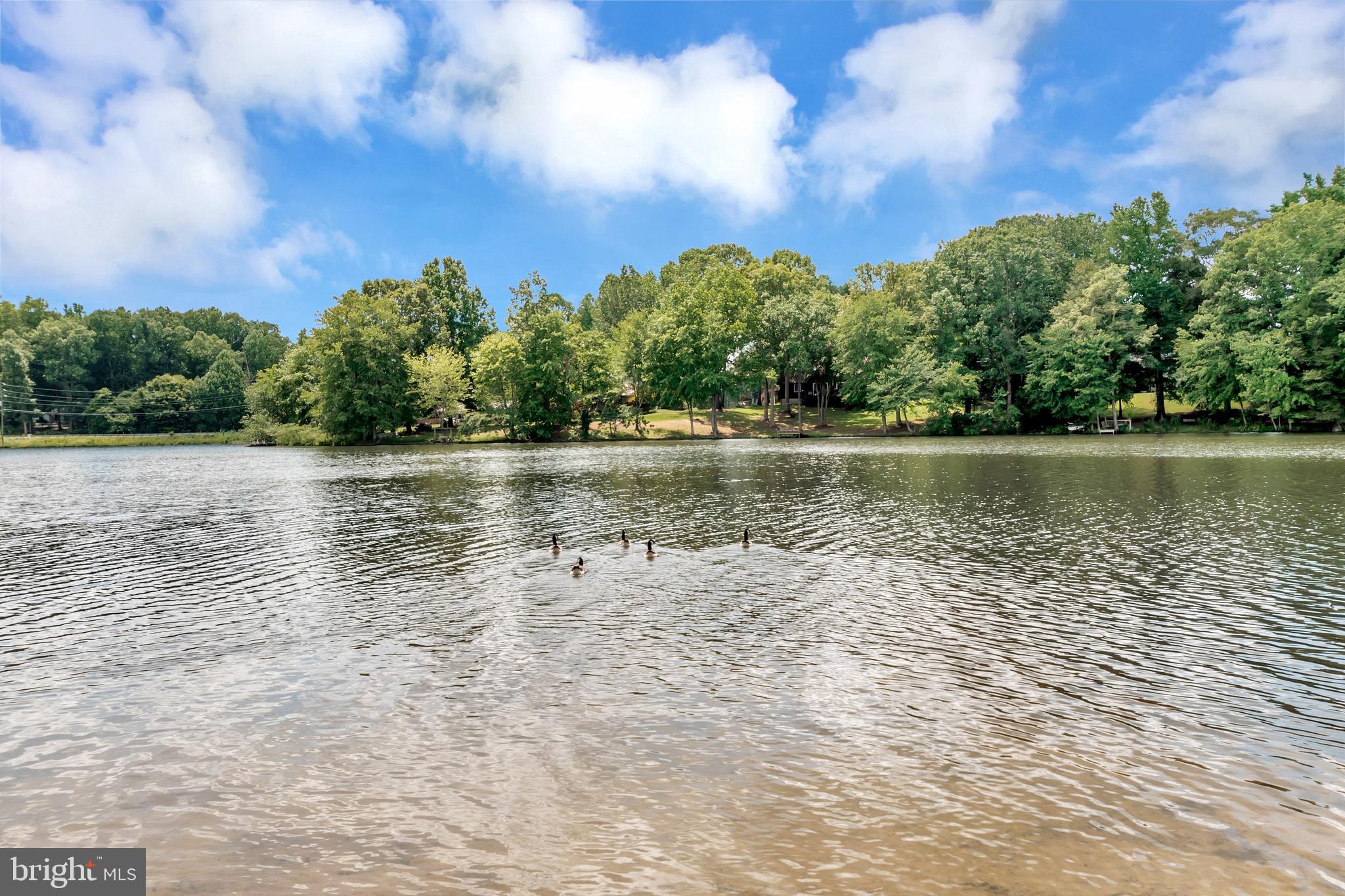 26 Breezy Hill Dr