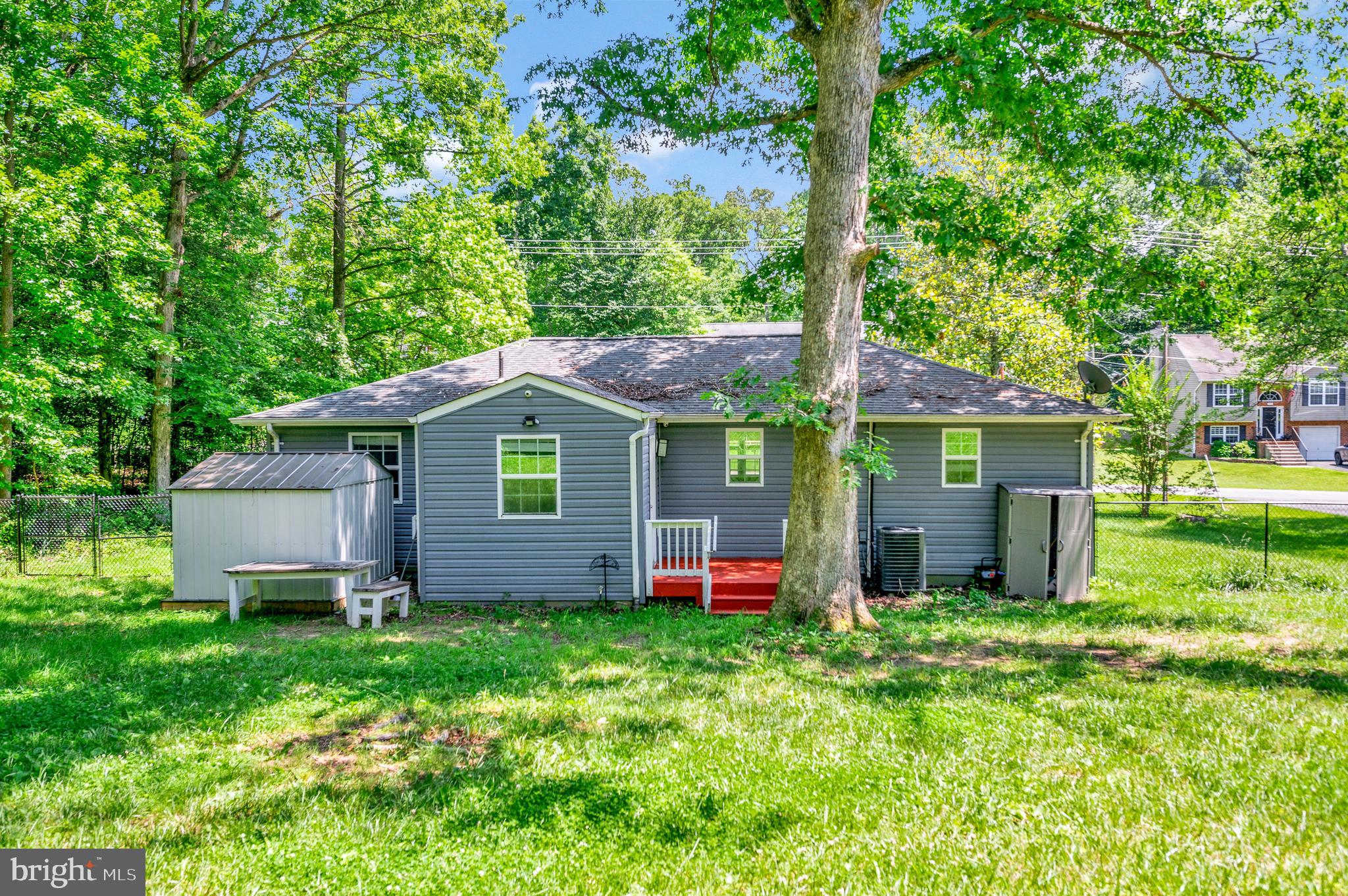 26 Breezy Hill Dr
