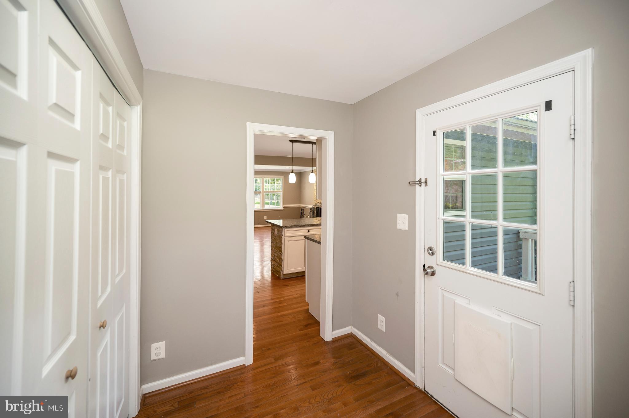 26 Breezy Hill Dr