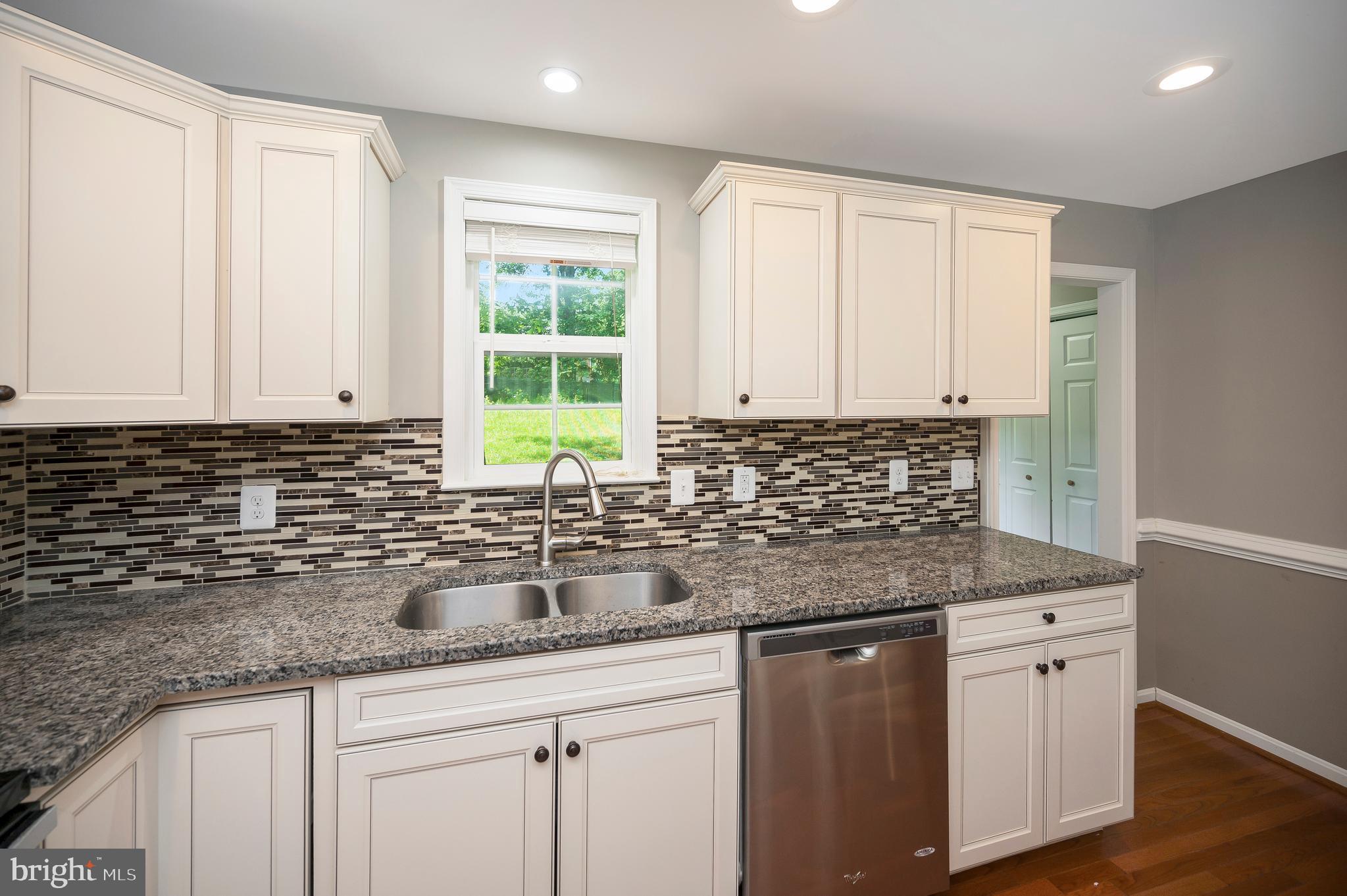 26 Breezy Hill Dr