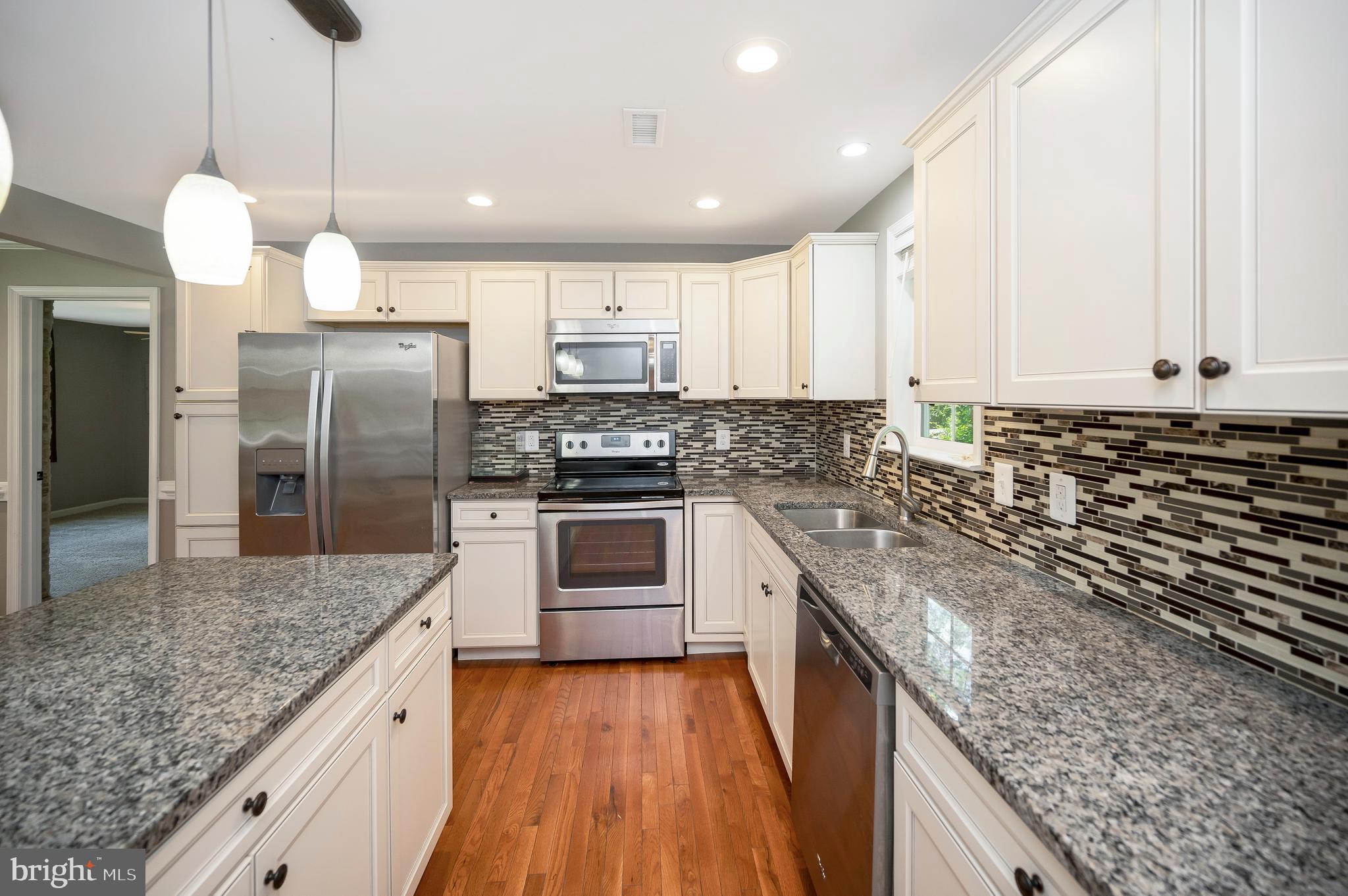 26 Breezy Hill Dr