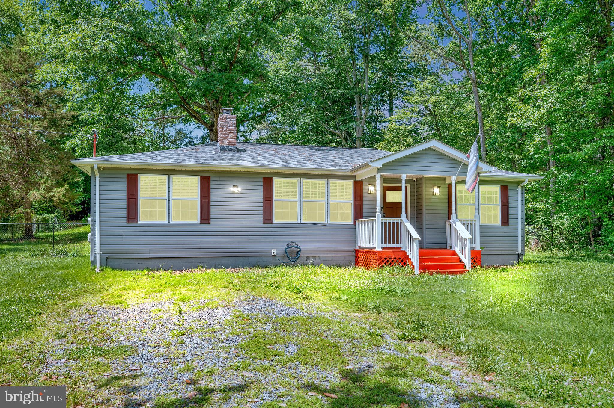 26 Breezy Hill Dr