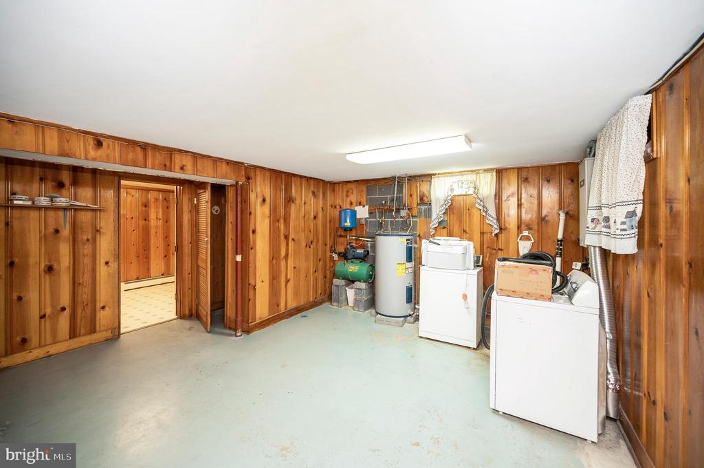 142 Sanford Dr