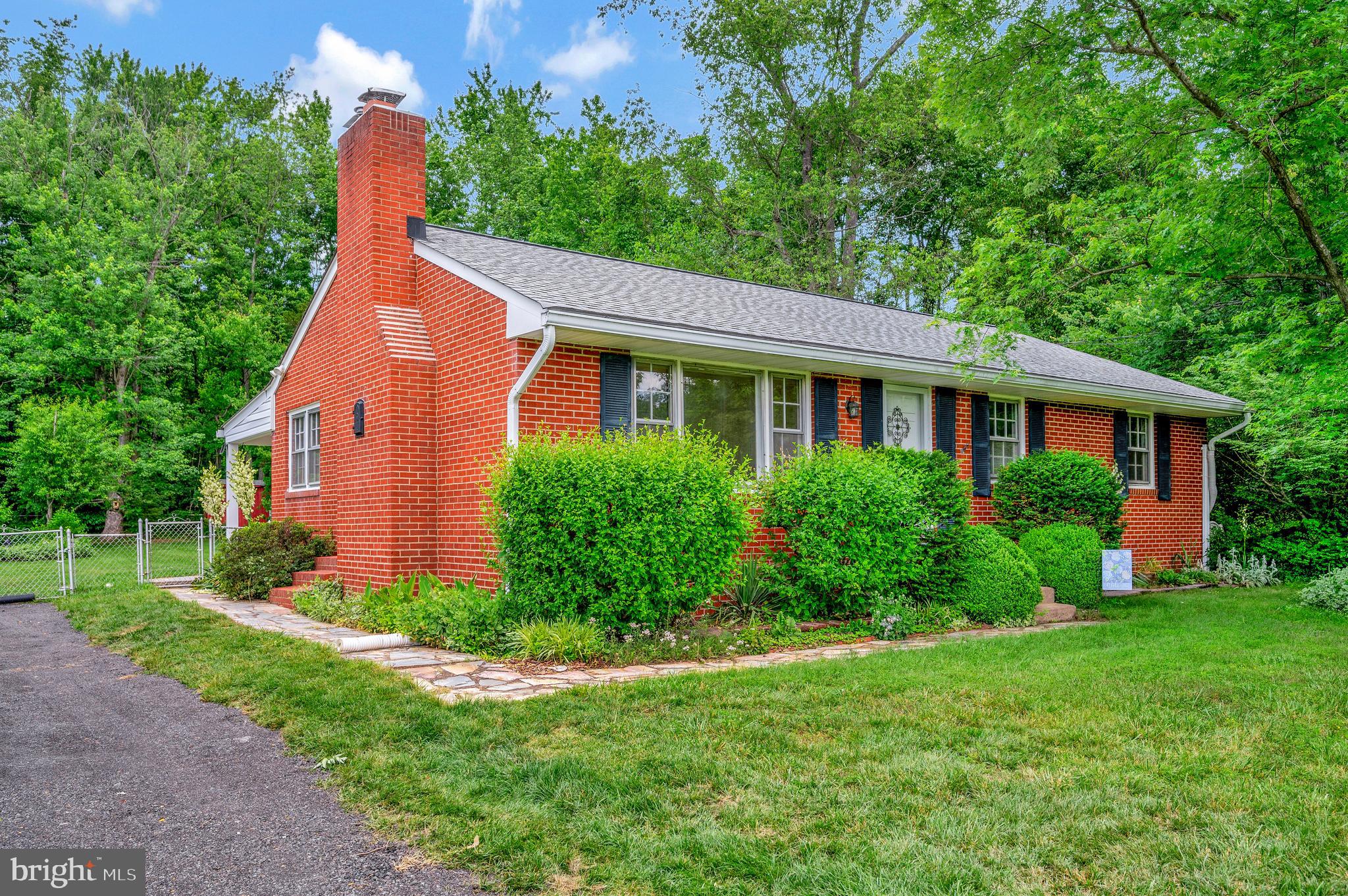 142 Sanford Dr