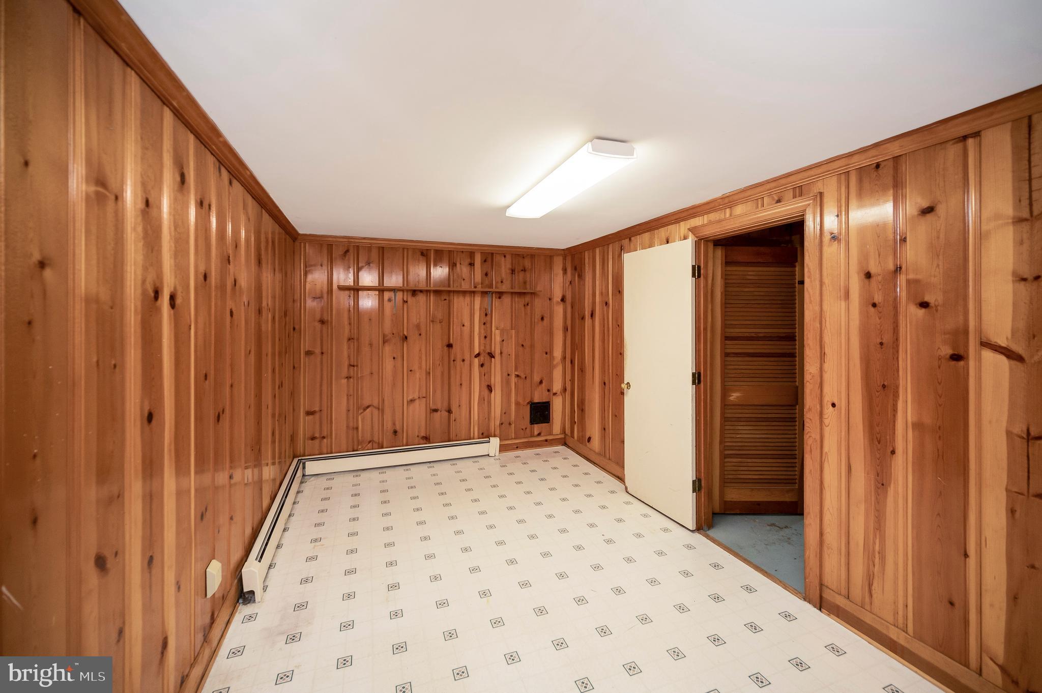 142 Sanford Dr