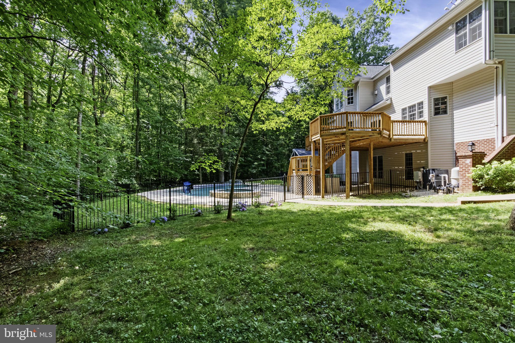154 CHRISWOOD LN