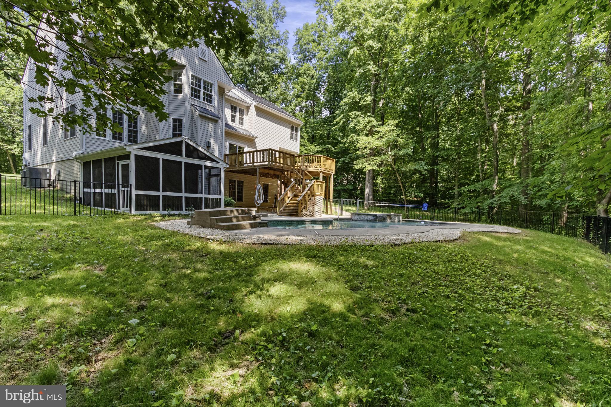154 CHRISWOOD LN