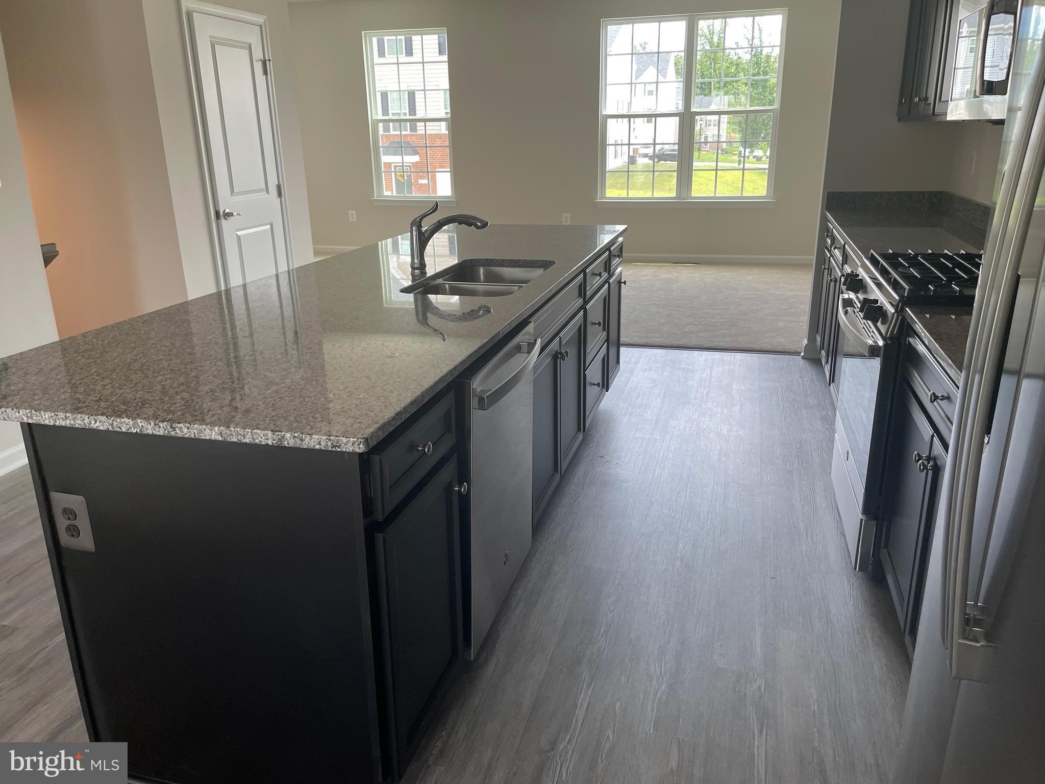 416 LANDING DR