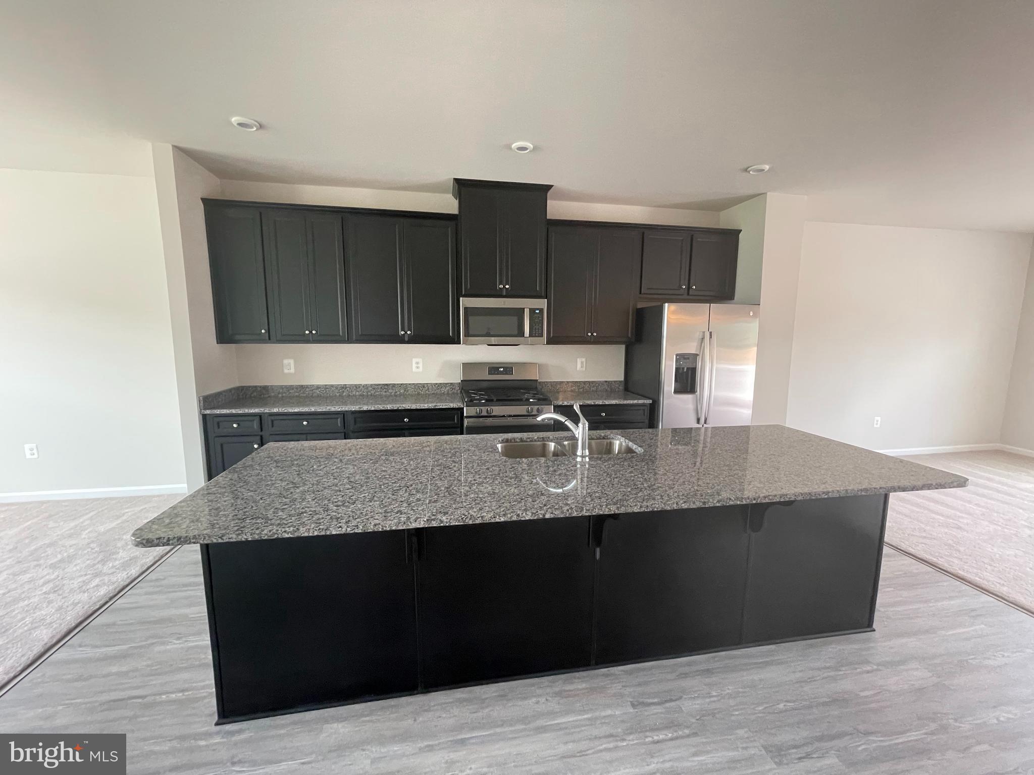 416 LANDING DR