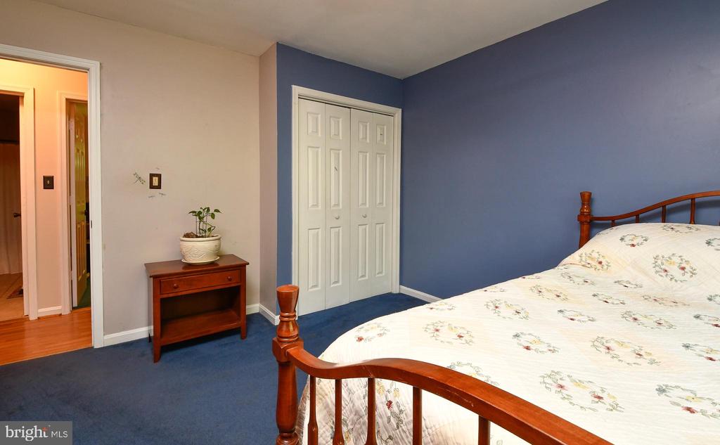 109 Old Farm Rd