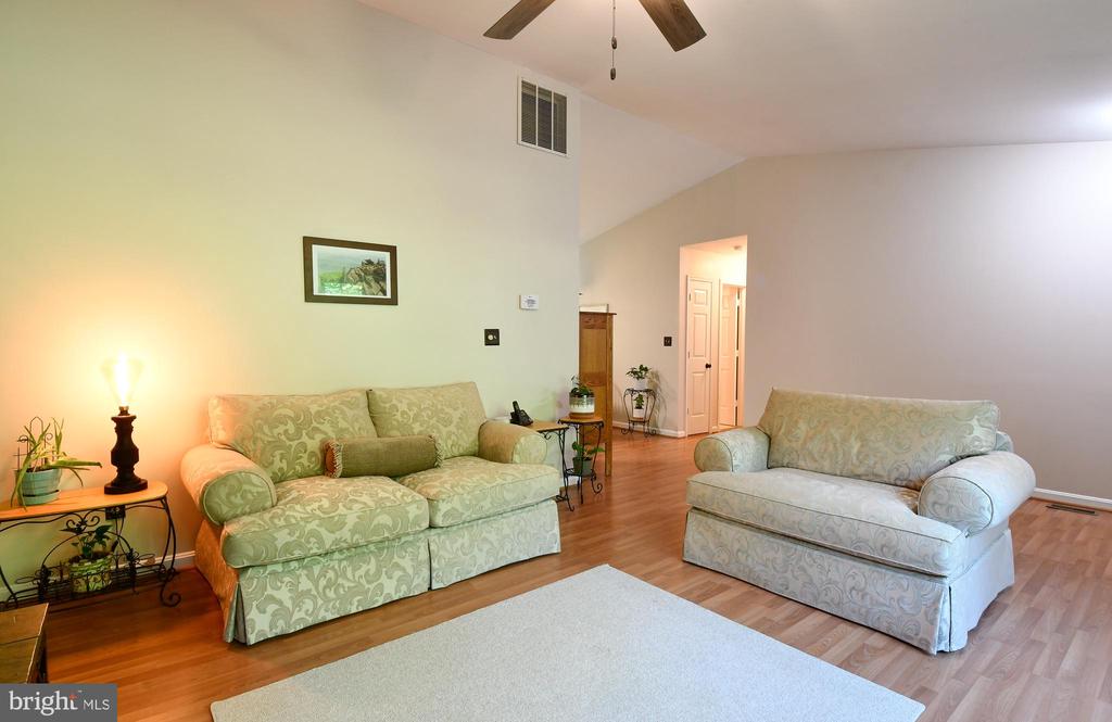 109 Old Farm Rd