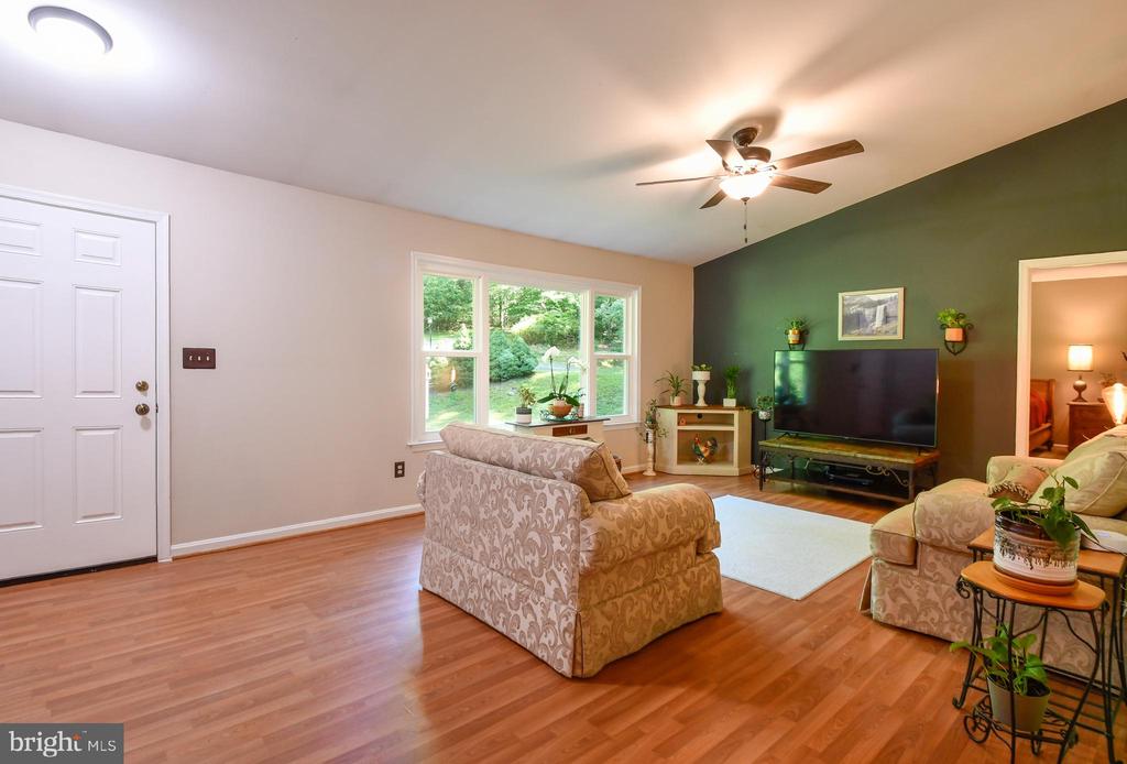 109 Old Farm Rd