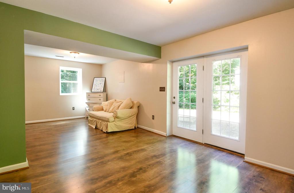 109 Old Farm Rd