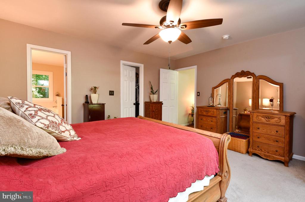 109 Old Farm Rd