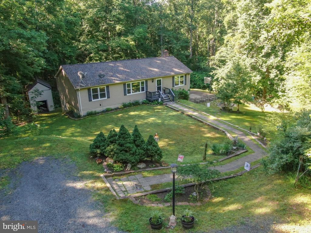 109 Old Farm Rd