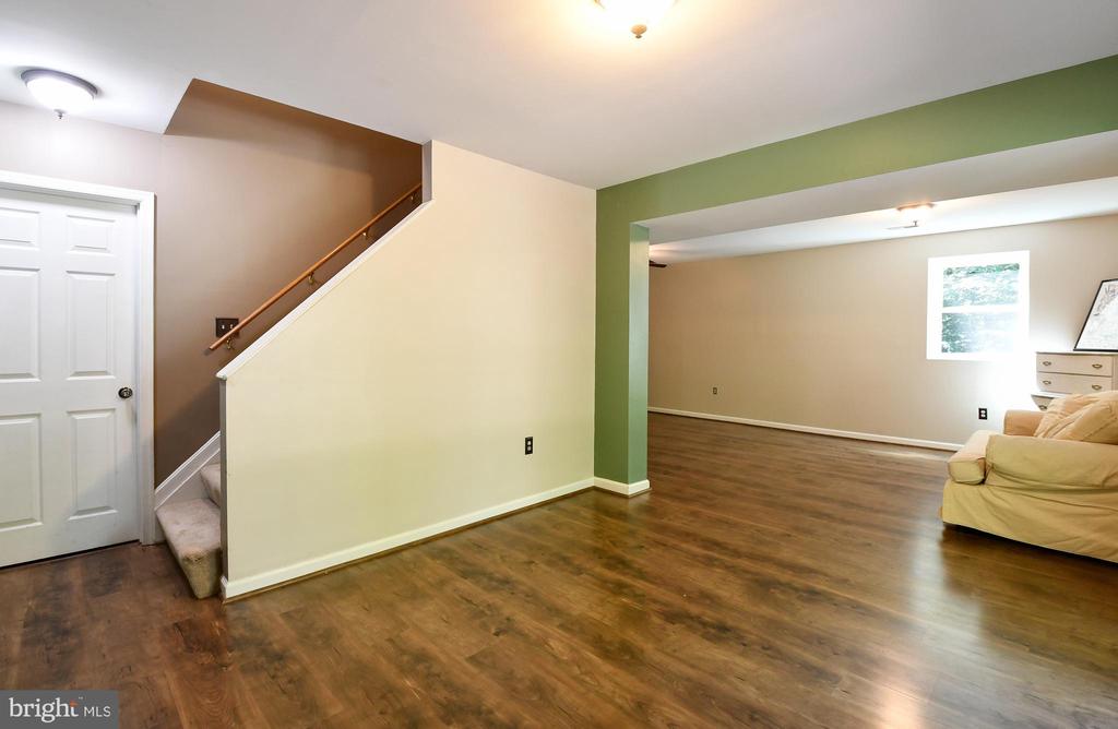 109 Old Farm Rd